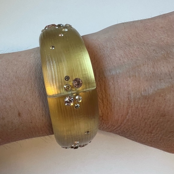 Alexis Bittar Gold Lucite Bangle With Crystal Embellishments. Unworn. - Picture 2 of 6